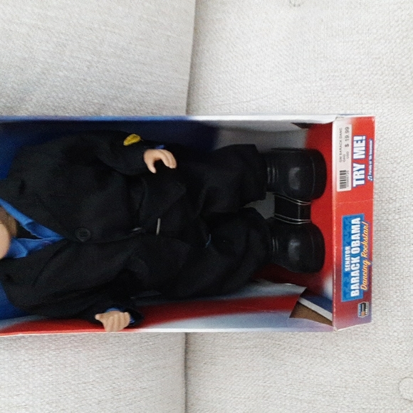 VINTAGE Dancing Barack Obama Doll still in box - Picture 3 of 7